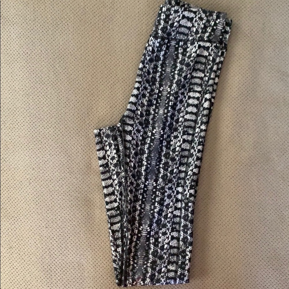 Women’s under armour leggings